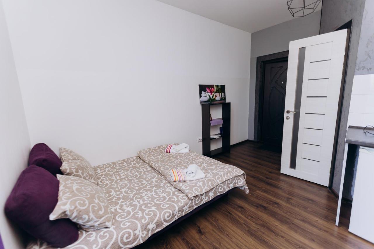 איוונו-פרנקיבסק Нові Apartments Біля Жд Вокзалу מראה חיצוני תמונה