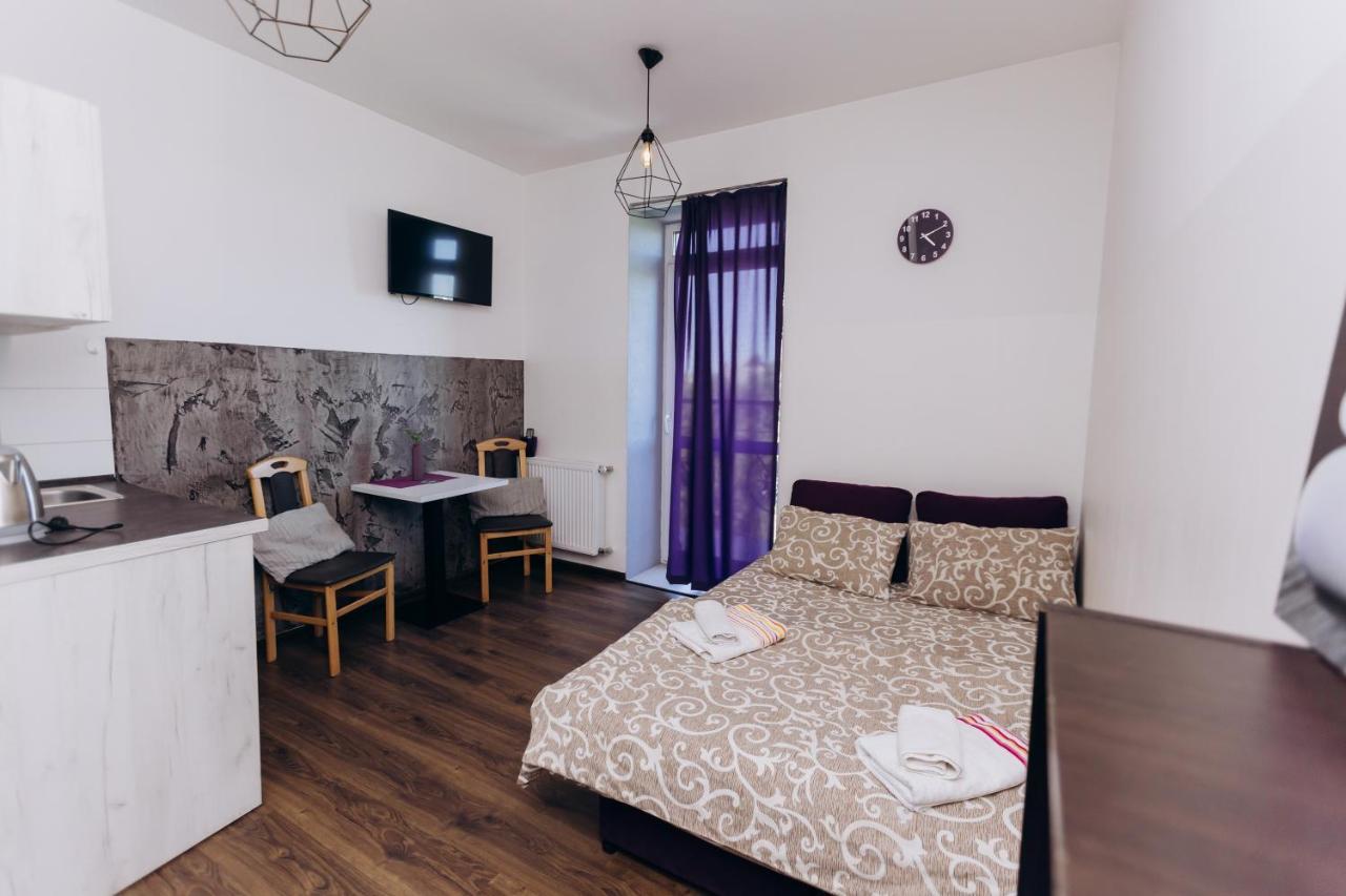 איוונו-פרנקיבסק Нові Apartments Біля Жд Вокзалу מראה חיצוני תמונה